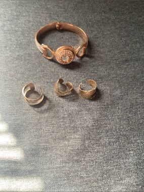 Bracelet and ring bundle